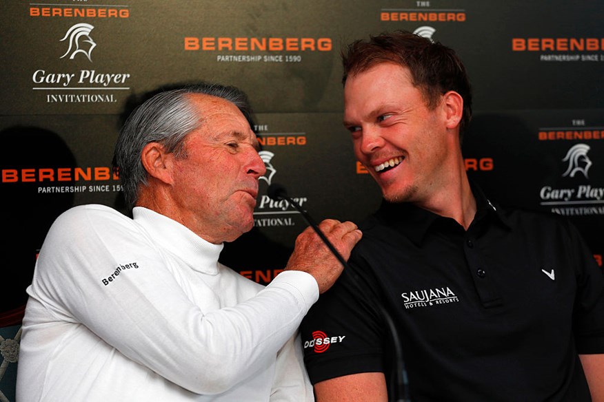 Gary Player talks with Danny Willett