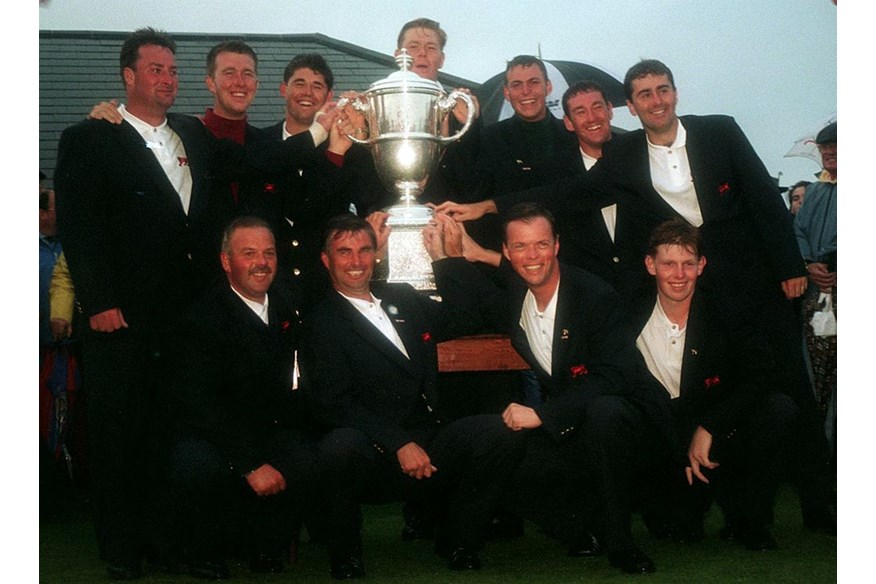 The Great Britain and Ireland Team after winning the Walker at Royal Porthcawl in 1995