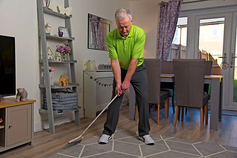 golf-broom golf-broom