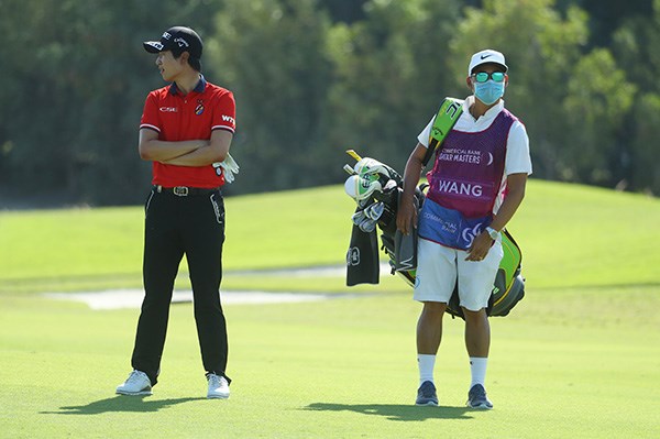 PGA Tour players and caddies will modify their behaviour to reduce the risk of transmitting Coronavirus.