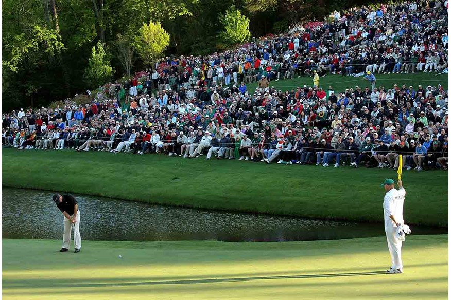 Trevor Immelman putts during the final round of the Masters at Augusta in 2008.