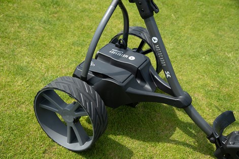Motocaddy SE golf trolley lithium battery
