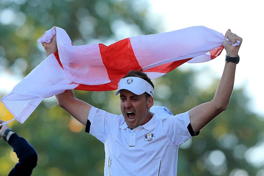 Ian Poulter celebrates at Medinah.