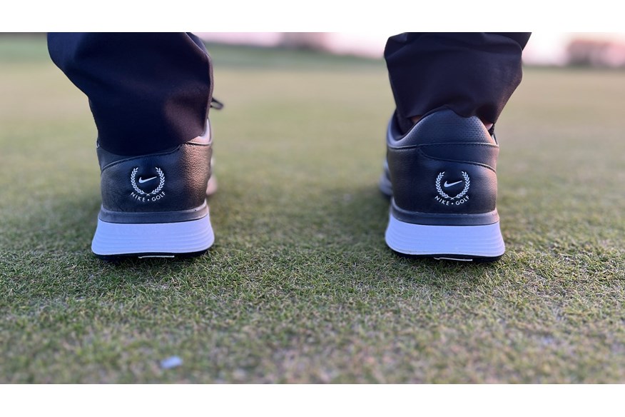 Nike Victory Tour 4 golf shoes