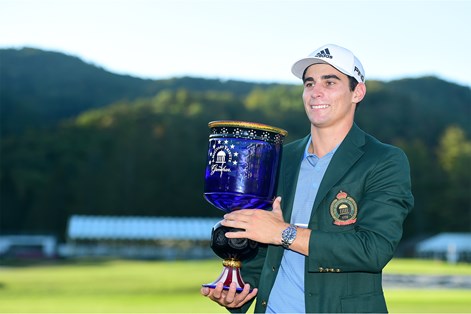 What's In The Bag: Joaquín Niemann (July 2026 update)